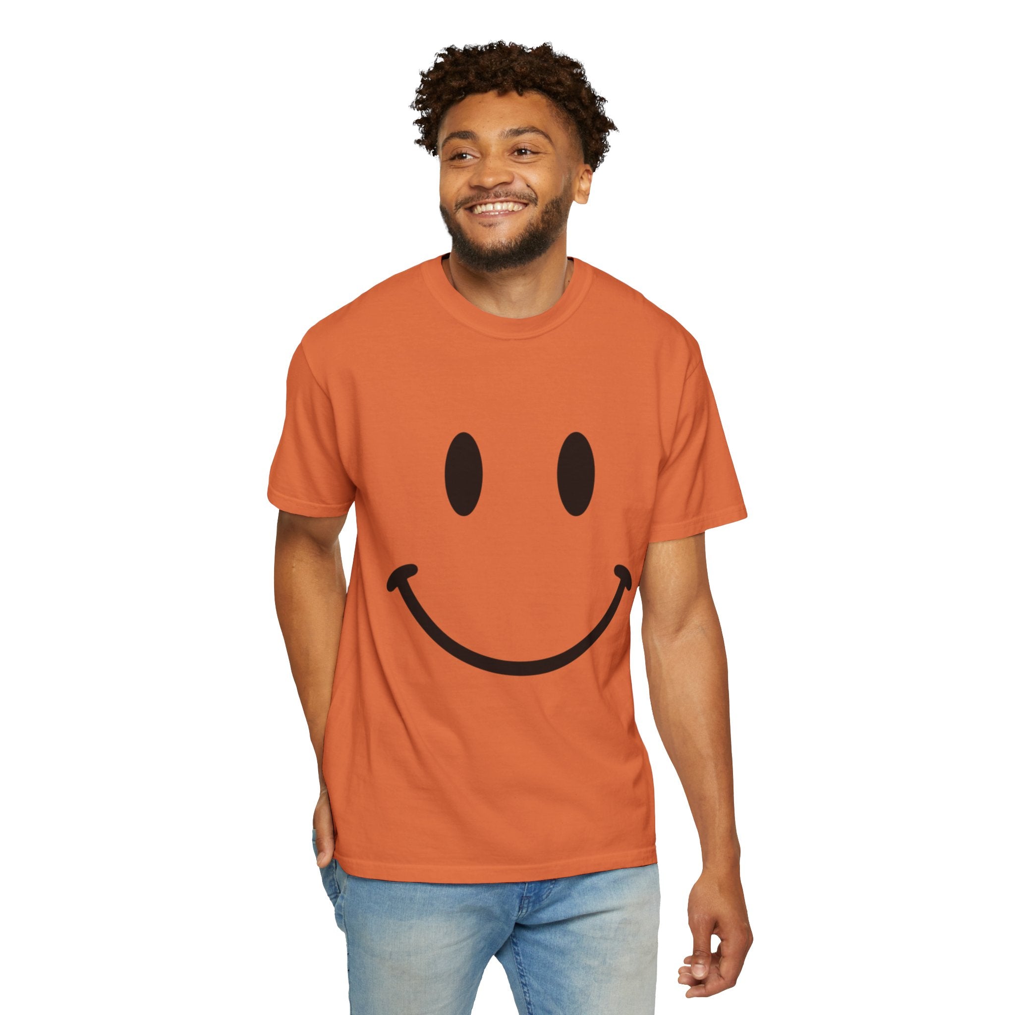 Smile Face T-Shirt – Retro Happy Face Graphic Tee