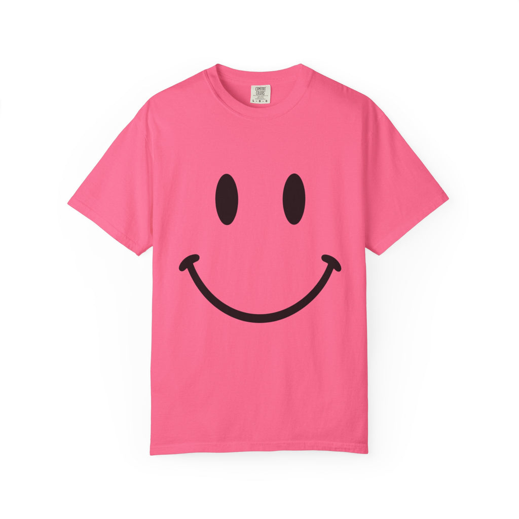 Smile Face T-Shirt – Retro Happy Face Graphic Tee